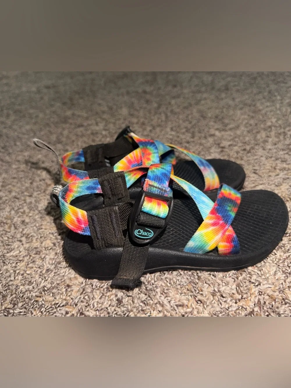 Chaco bright tie